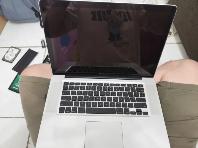 macbook pro 2010 15