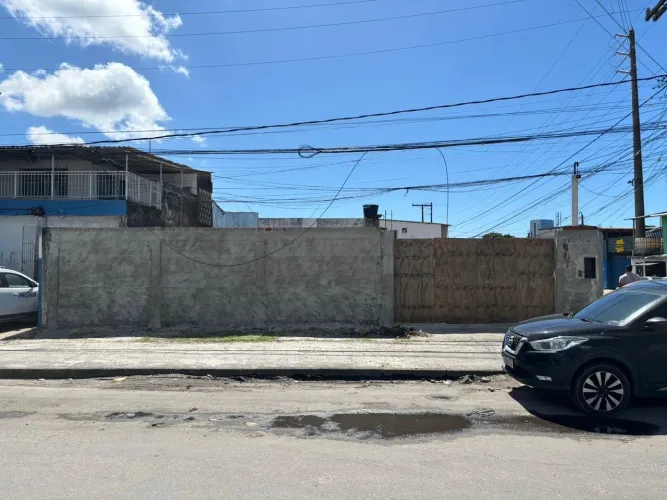 Terreno à venda em Recife-PE, no bairro Ibura, com 450m² de área! Aproveite esta oportunid