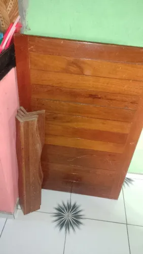 Quero vender uma mesa 