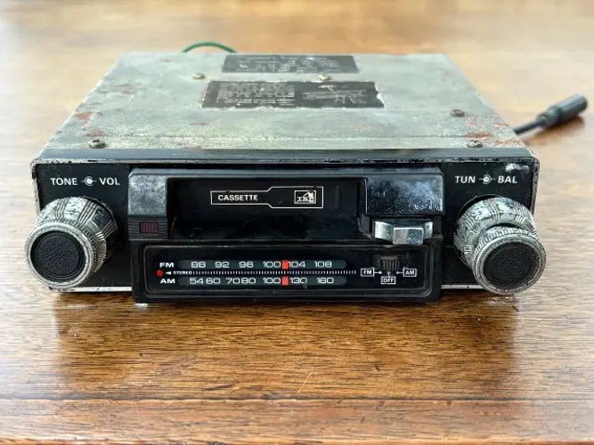 Auto-Rádio Toca-fitas Tkr Crf-150m - Cara Preta - Funcionando