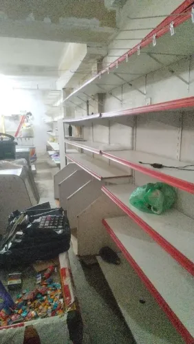 Vendo essas lindas gôndolas para mercado