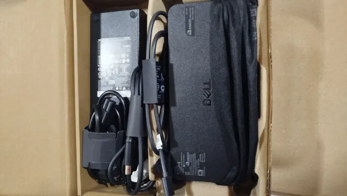 Docking station inteligente Dell pro thunderbolt 4 -SD25TB4  fabricante Dell 