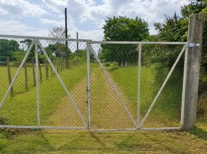 TERRENO PARA LOCAÇÃO NO CARÁ-CARÁ