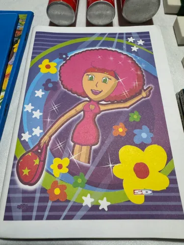 Mini caderno estampa de boneca, raro anos 80 São Domingos 96 folhas