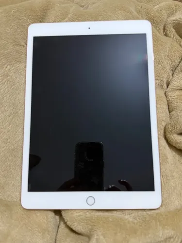 iPad 8 - 32gb Cor ouro rose 