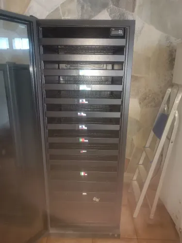 Adega Climatizada 196 garrafas Art Descave Basique  8.500,00