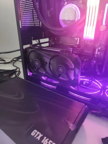 Placa de video GTx 1650 4gb Mancer