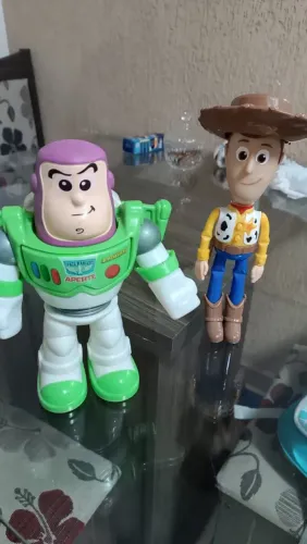 Bonecos Buzz e Woody - Elka. 