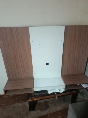 Vende-se esse painel para televisão