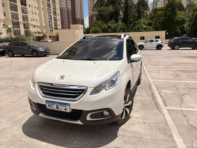 Peugeot 2008 Griffe 1.6 Flex 16V 5P Aut. 2017