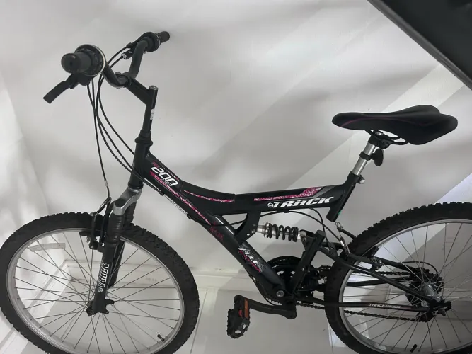 Bicicleta semi nova