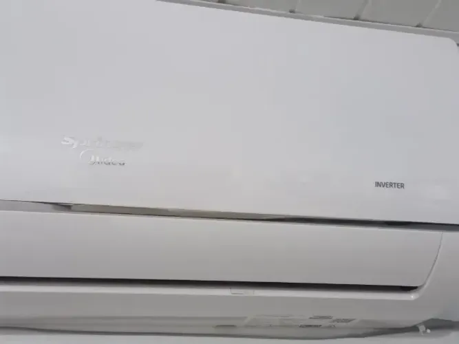 Central de Ar 9.000 BTUs INVERTER 