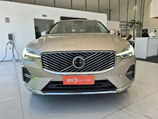Volvo XC-60 T-8 Plus 2.0 AWD (híbrido) 2026