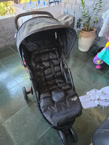 Carrinho de bebê cosco toffy (nunca usado)
