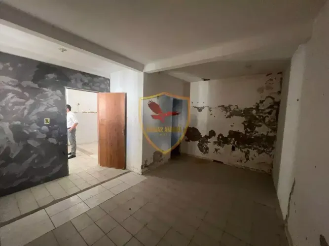 Imóvel para venda possui 250 metros quadrados com 2 quartos em Quintas - Natal - RN