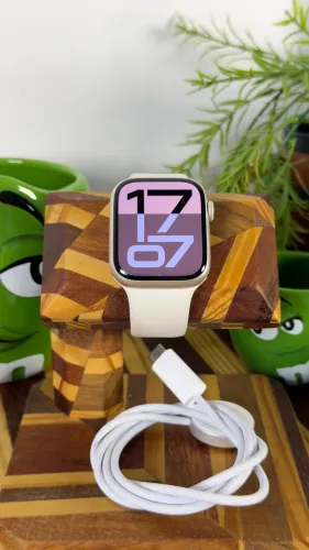 Apple Watch série 8 45mm *568*