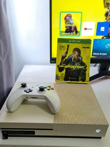 Console Xbox One S 1TB c/ Cyberpunk 2077