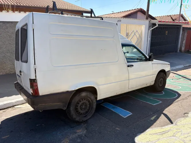 Fiat Fiorino Furgão 1.5 MPI / I.e. (álcool) 2000