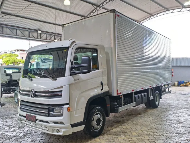 Caminhão 3/4 Baú VW 11.180 Delivery Prime Ñ Accelo 1016