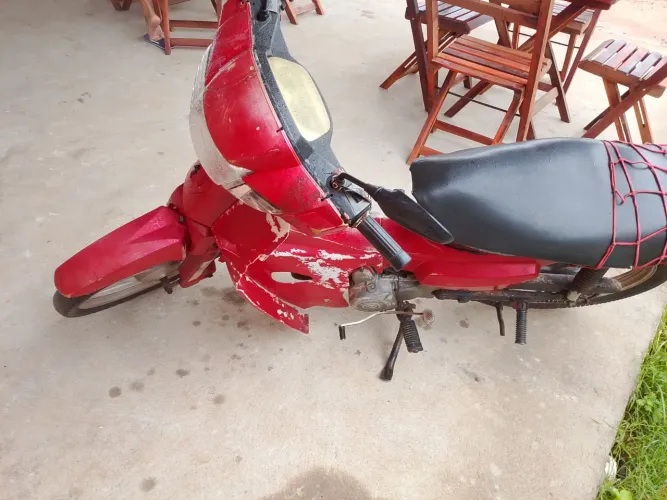 Traxx Star 50cc 2014 vermelha .