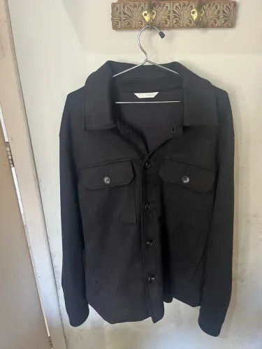 Jaqueta preta zara - original. (Tamanho P)