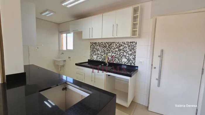 Apartamento com 3 dormitórios à Venda por R$ 350.000 - Saltinho/SP