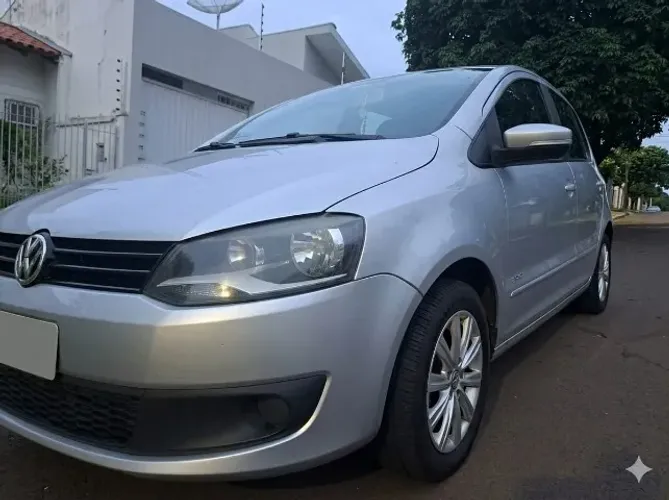 Volkswagen Fox 1.6 MI Total Flex 8V 5P 2013