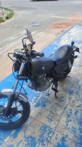Suzuki Intruder 125 (65KM)
