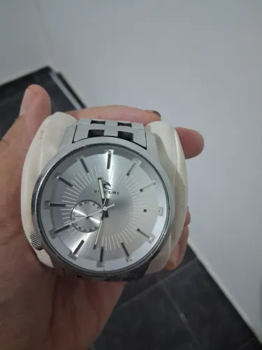 Relogio rip curl detroit cromado