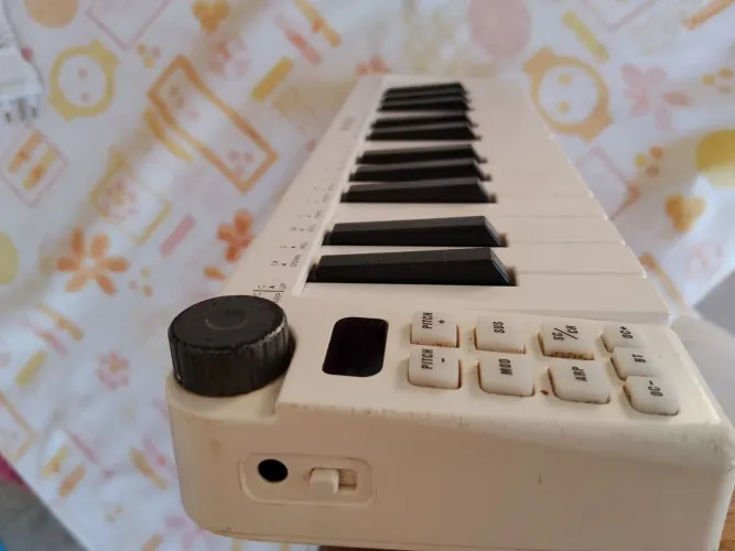 Mini Teclado Controlador M-Vave SMK-25 (Bluetooth / Bateria / USB) - Funciona 100%