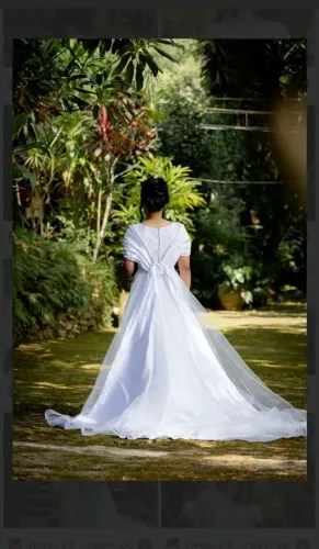 Vendo um vestido de noiva Usado uma vez