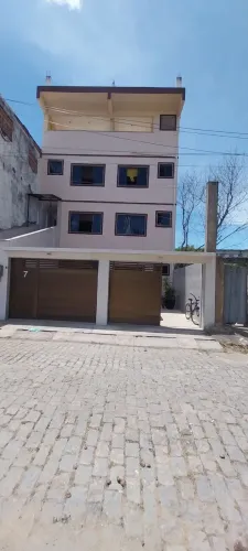 Aluga-se Apto no bairro Parque Aeroporto/Macaé, semi-mobiliado, novo, pronto para morar!