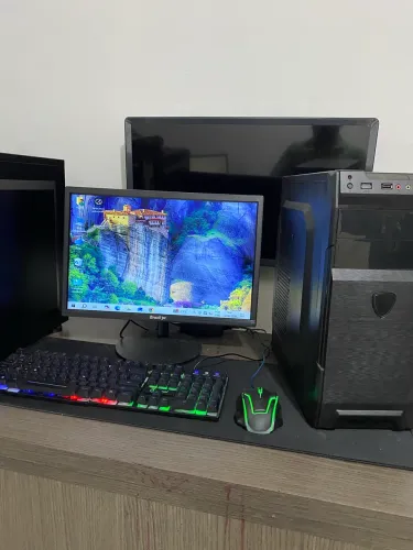 Computador Gamer completo Décima geração 4.3Ghz 16gb Ddr4 2666mhz Radeon Rx 580 8GB Soyo 