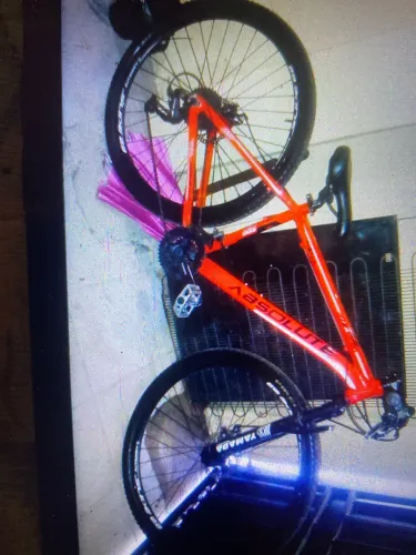 Vendo essa bicicleta com toda documentação nova