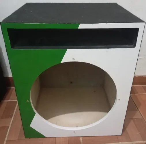 Caixa grave de 15