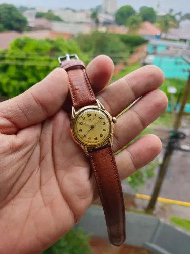 Relógio Suíço vintage Anos 60