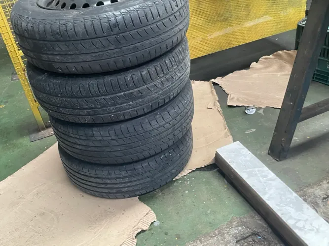 Pneu aro 15 com roda de ferro