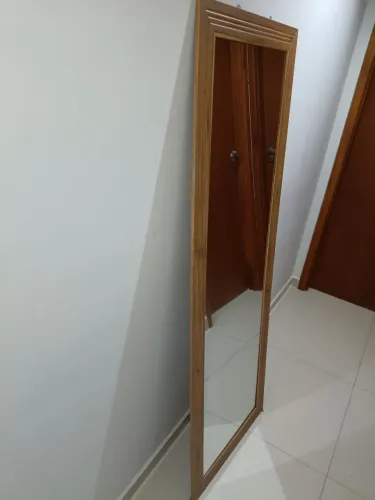 Espelho de Corpo Inteiro Amadeirado MDF 1,58m x 57cm Ótimo Estado