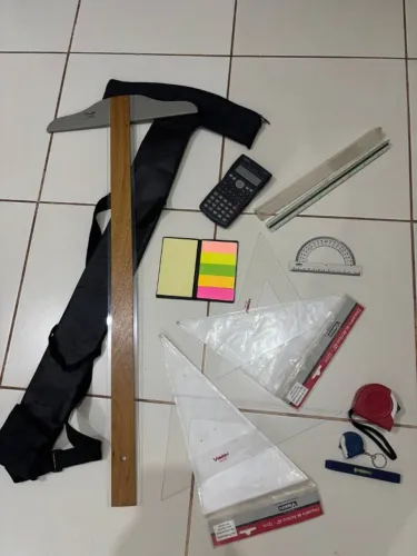 Kit Arquitetura E Desenho Técnico Régua T Desertec + Calculadora Casio + Brindes