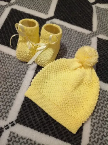 Kit sapatinho e touca