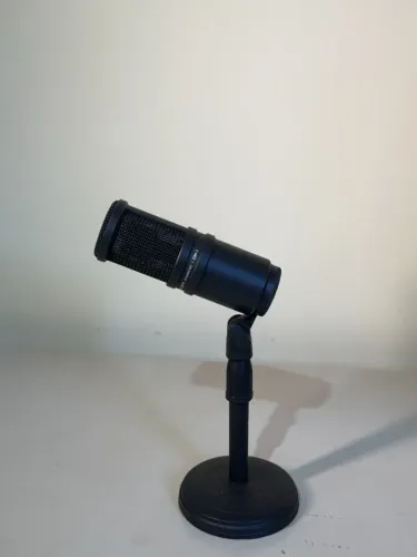 Microfone de Áudio para Podcast e Gravação