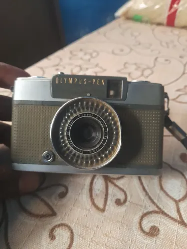 CAMERA ANALOGICA OLIMPUS - PEN EE-2