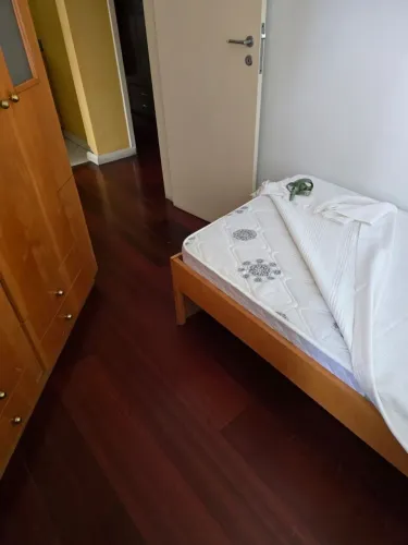 Cama de solteiro com colchão