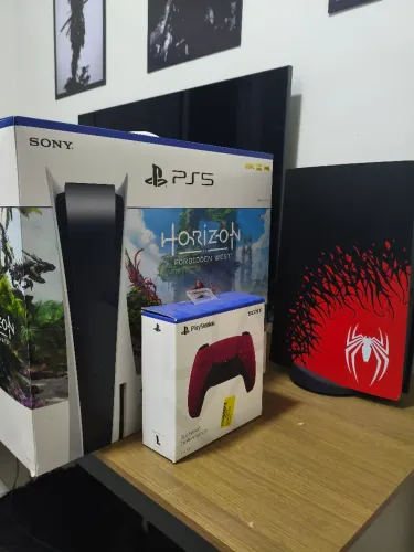PS5 fat com leitor de disco + 2 dualsense