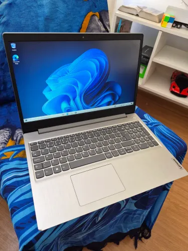 Notebook Lenovo Ideapad 3 intel 128GB  SSD 15.6