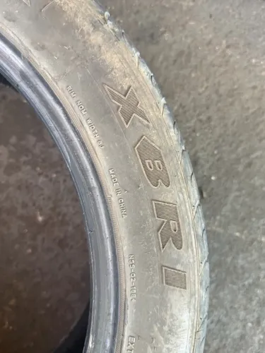 PNEU 235/45/18 XBRI