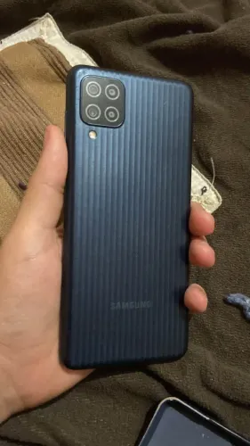CELULAR M12 64gb 