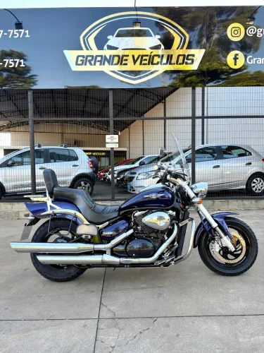 SUZUKI - BOULEVARD M800