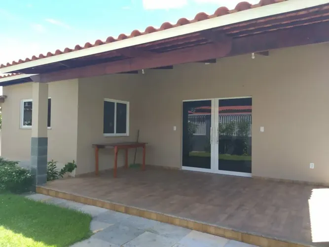Casa em condomínio para aluguel com 02 0u 03 quartos