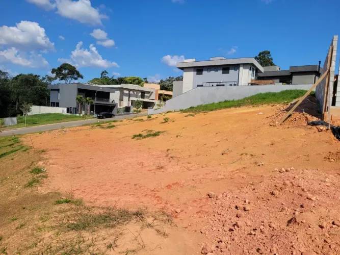 Terreno à venda Condomínio Vintage na Granja Viana
